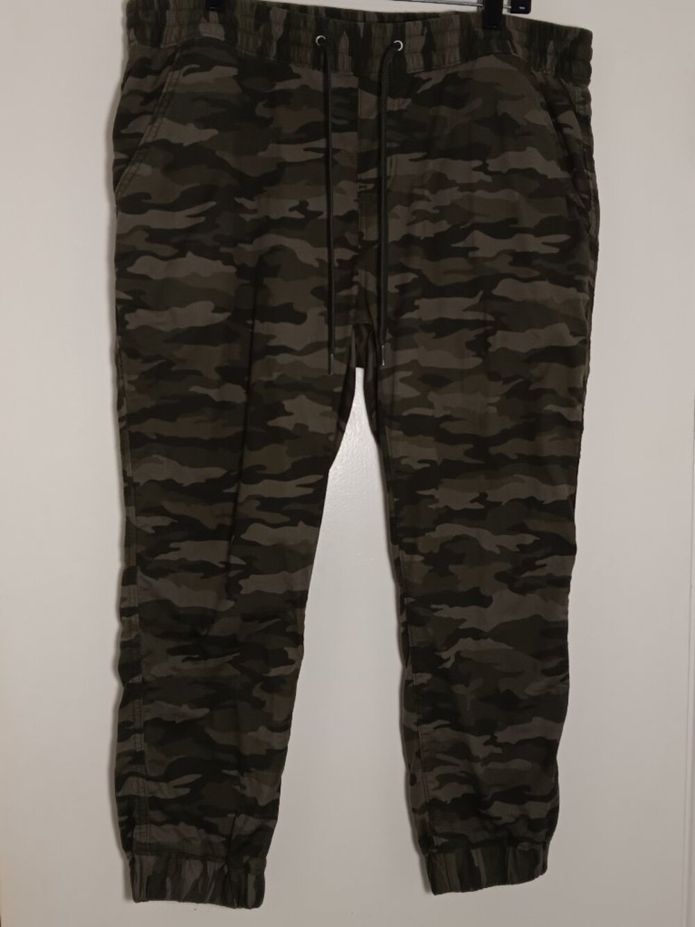Levi's  camo joggers XL green military street wear pants